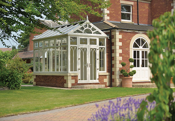 Expand Your Living Space with a Luxury Conservatory to Transform Your Home